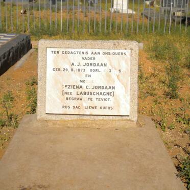 JORDAAN A.J. 1873-1995 &amp; Geziena C. nee LABUSCHAGNE