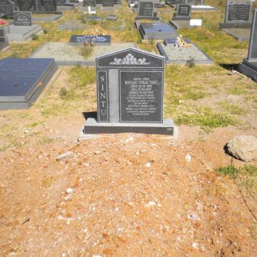 SINTU Bongani Thomas Tomic 1973-2017