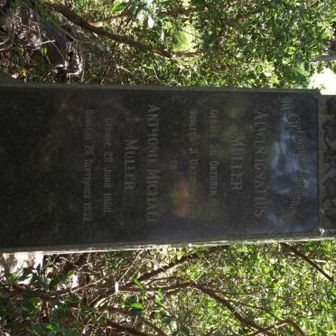 Eastern Cape, HUMANSDORP district, Jeffreys Bay, Kabeljauws Rivier 321_1, Die Erf farm cemetery