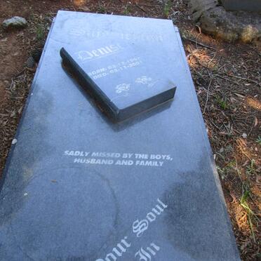 SUMMERTON Denise 1967-2001