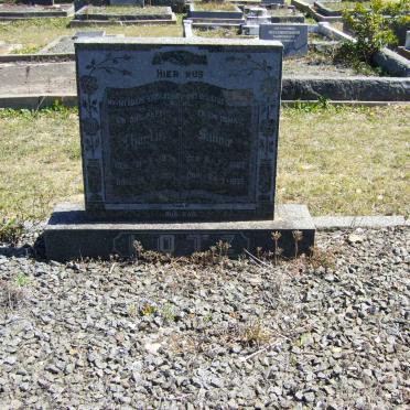 LOTZ Charles 1876-1955 &amp; Sannie 1882-1975