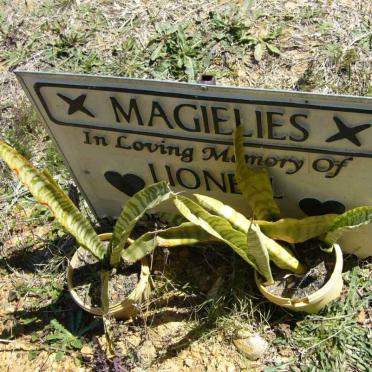 MAGIELIES Lionel -2004