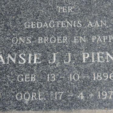 PIENAAR J.J. 1896-1971