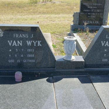 WYK Frans J., van 1903-1988 &amp; M.L. 1910-1997