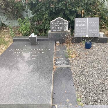 POTGIETER Johan Andries 1922-1983 :: ? David 1953-1958 :: FERREIRA Theorora 1923-2014