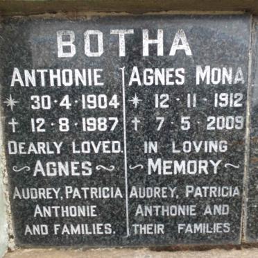 BOTHA Anthonie 1904-1987 &amp; Agnes Mona 1912-2009