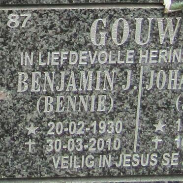 GOUWS Benjamin J. 1930-2010 &amp; Johanna J.M. 1933-2020
