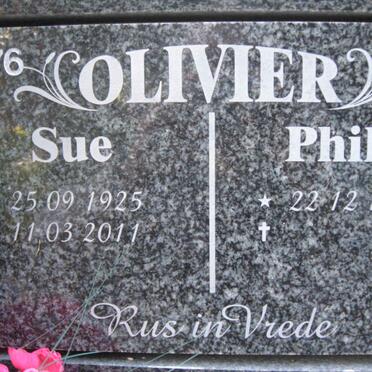 OLIVIER Philip 1924- &amp; Sue 1925-2011