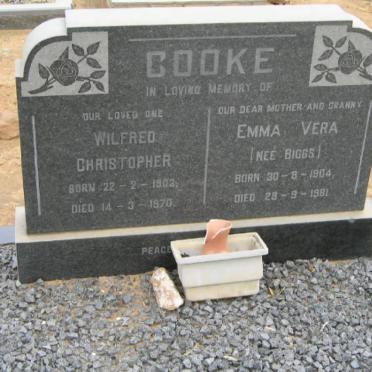 COOKE Wilfred Christopher 1903-1970 &amp; Emma Vera BIGGS 1904-1981