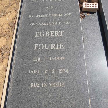 FOURIE Egbert 1893-1974 & Olive Ethel KOEN 1896-1982_1