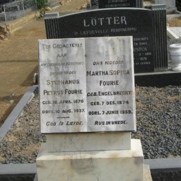FOURIE Stephanus Petrus 1870-1937 &amp; Martha Sophia ENGELBRECHT 1874-1959