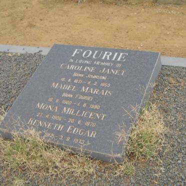 FOURIE Caroline Janet nee JOHNSON 1871-1950 :: MARAIS Mabel nee FOURIE 1900-1990 :: FOURIE Mona Millicent 1905-1970 :: FOURIE Kenneth Edgar 1912-1973