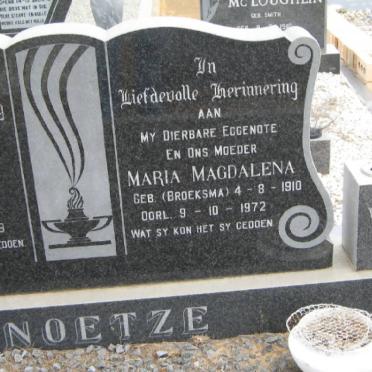 KNOETZE Casparus Marthinus 1907-1979 &amp; Maria Magdalena BROEKSMA 1910-1972