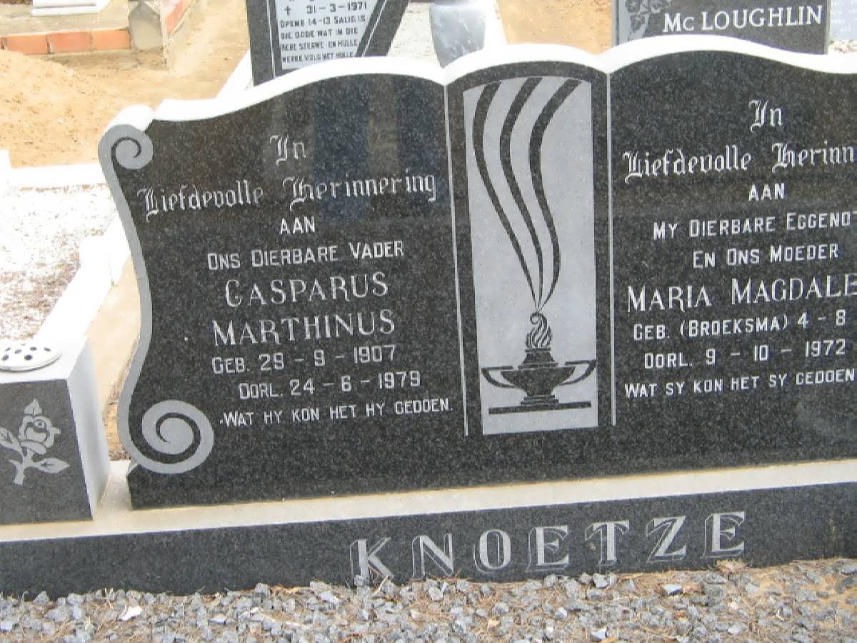 KNOETZE Casparus Marthinus 1907-1979 &amp; Maria Magdalena BROEKSMA 1910-1972