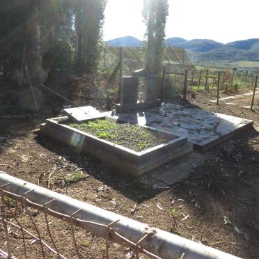 3. Overview of two graves next to the church building