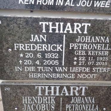 THIART Jan Frederick 1932-2005 & Johanna Petronella KEYSER 1928-2015