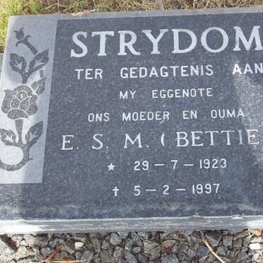 STRYDOM E.S.M. 1923-1997