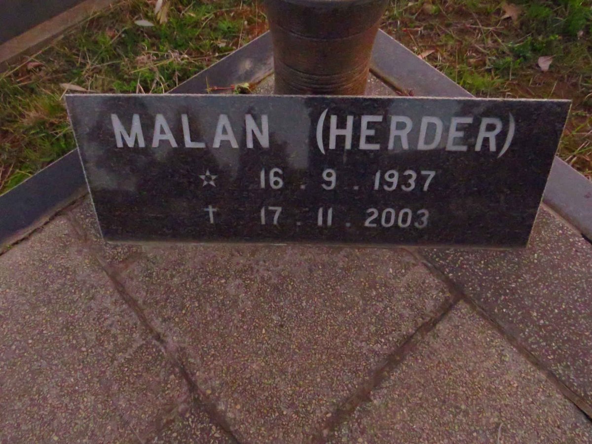 STRYDOM Malan 1937-2007 & Theresa 1942- _3