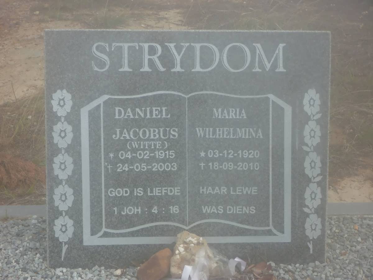 STRYDOM Daniel Jacobus 1915-2003 &amp; Maria Wilhelmina 1920-2010