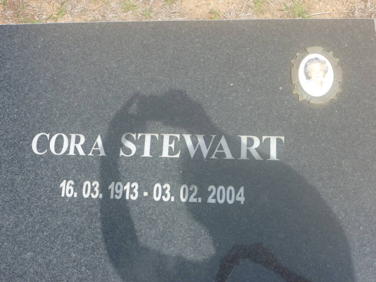 STEWART Cora 1913-2004