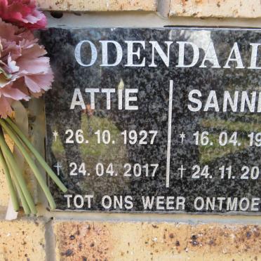 ODENDAAL Attie 1927-2017 &amp; Sannie 1931-2014