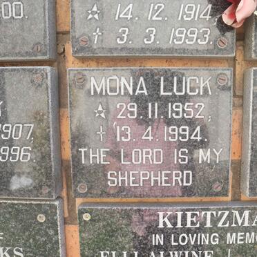 LUCK Mona 1952-1994