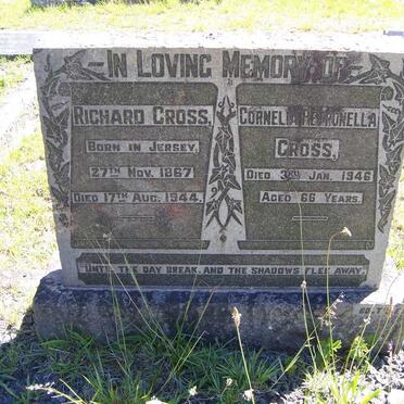 CROSS Richard 1867-1944 &amp; Cornelia Petronella -1946
