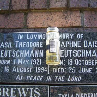 DEUTSCHMANN Basil Theodore 1921-1994 &amp; ?aphne Daisy 1923-2007