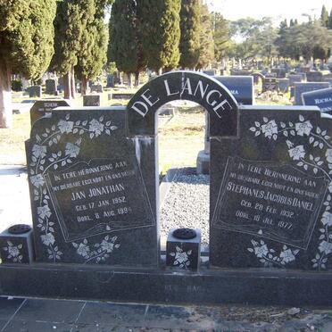 LANGE  Jan Jonathan, de 1952-1994 :: LANGE Stephanus Jacobus Daniel, de 1932-1977