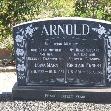 ARNOLD Sinclair Ernest 1891-1979 &amp; Edina Mary 1893-1984