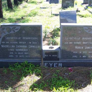 GEYER Ruben Simon 1914-1976 &amp; Magdalena Catherina Cornelia SCHROEDER 1920-1979