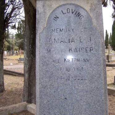 KAISER Amalia E.J.M. nee KIETZMANN 1914-2002