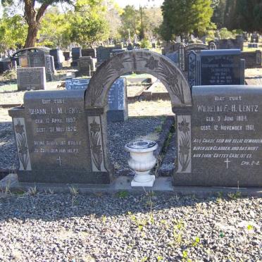 LENTZ Wilhelm F.H. 1884-1961 &amp; Johanne L.M. 1897-1976