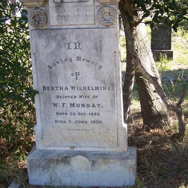 MUNDAY Bertha Wilhelmine 1880-1930