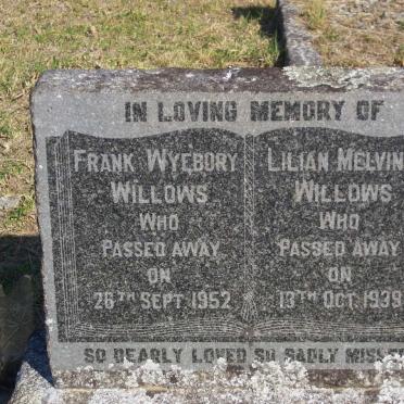 WILLOWS Frank Wyebury -1952 &amp; Lilian Melvina -1939