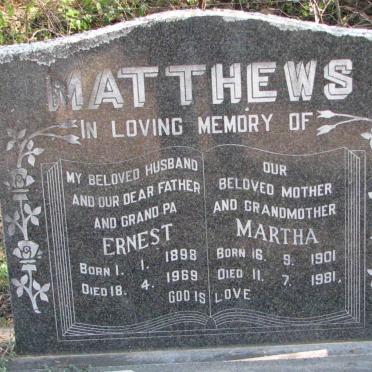 MATTHEWS Ernest 1998-1969 &amp; Martha 1901-1981