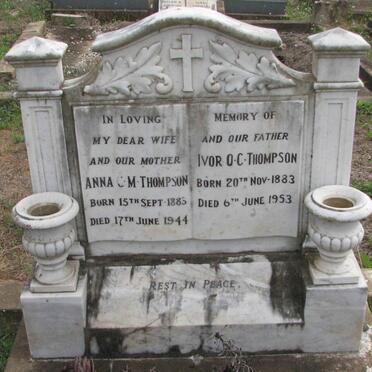 THOMPSON Ivor O.C. 1883-1953 &amp; Anna C.M. 1883-1944