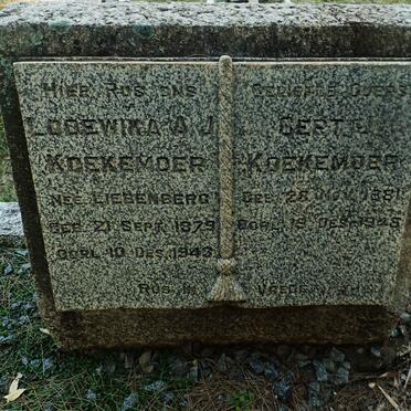 KOEKEMOER Gert 1881-1945 &amp; Lodewika A.J. LIEBENBERG 1879-1943
