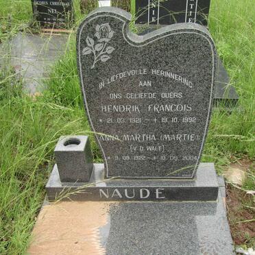 NAUDE Hendrik Francois 1921-1992 &amp; Anna Martha V.D. WALT 1922-2004