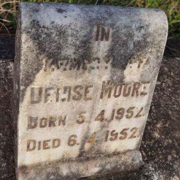 MOORE Denise 1952-1952
