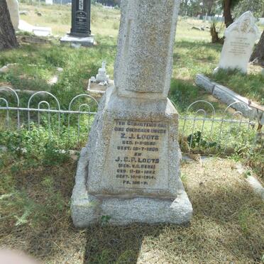LOOTS Z.J. 1856-1898 &amp; J.C.P. V.D. BERG 1862-1914 