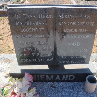 NIEMAND Nicholas 1912-1969 &amp; Maria 1921-2016
