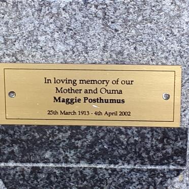 POSTHUMUS Maggie 1913-2002