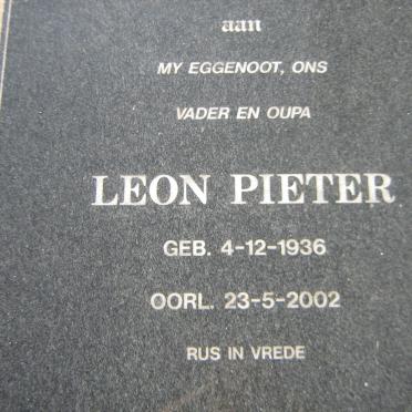 PRETORIUS Leon Pieter 1936-2002 &amp; Sarah 1932-