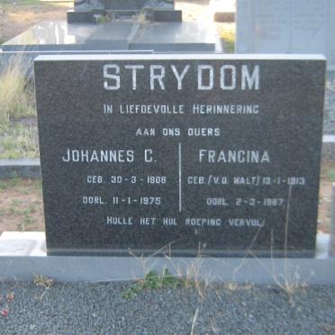 STRYDOM Johannes C. 1908-1975 &amp; Francina V.D. WALT 1913-1987