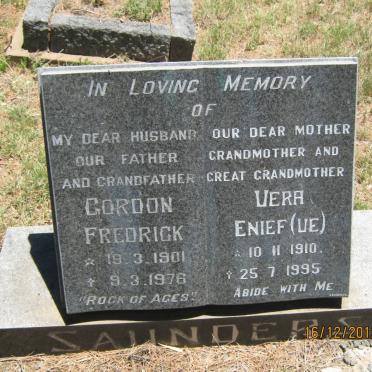 SAUNDERS Gordon Frederick 1901-1976 &amp; Vera Enief 1910-1995