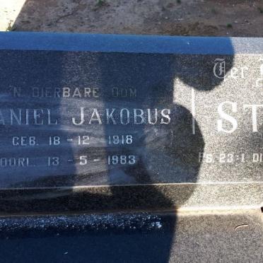 STRYDOM Daniel Jakobus 1918-1983  :: STRYDOM Maria Dorothea nee GREEN 1931-1983