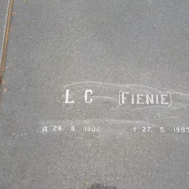 VENTER M.J. 1898-1959 &amp; L.C. 1902-1983
