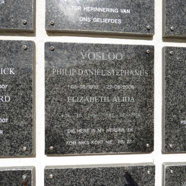 VOSLOO Philip Daniel Stephanus 1932-2006 & Elizabeth Alida 1936-2024