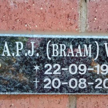 ZYL A.P.J., van 1944-2019